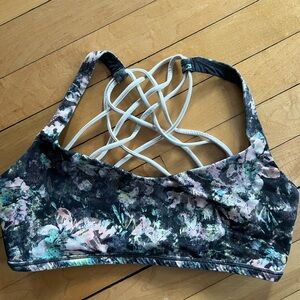 Lululemon Free To Be Bra Size 10